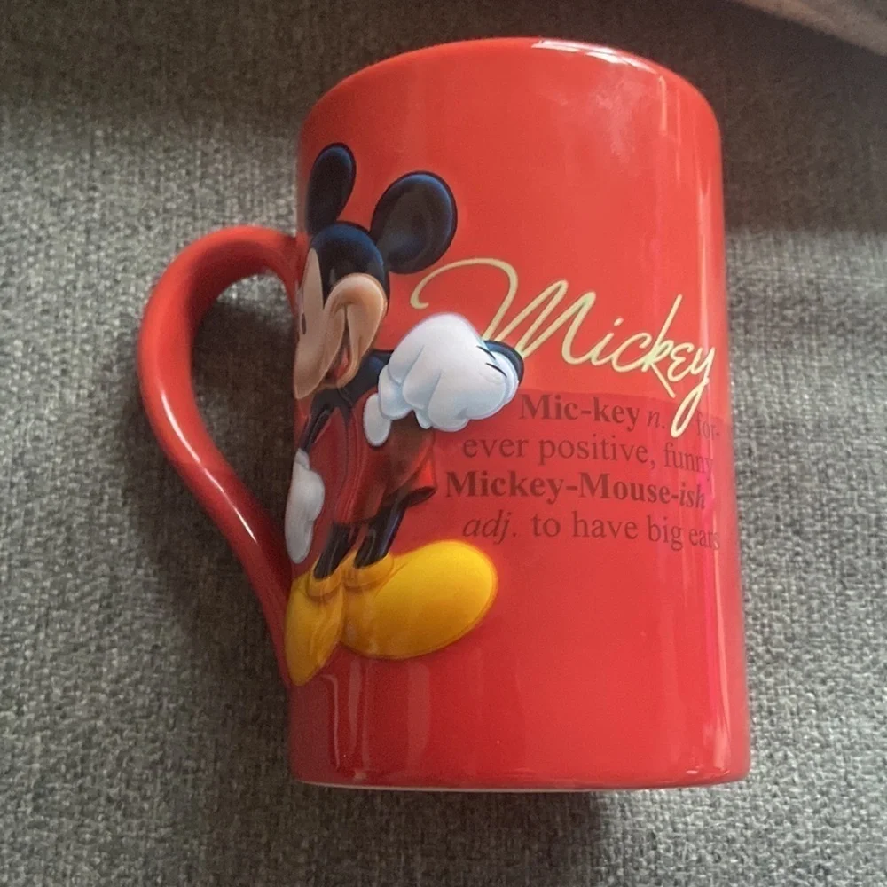 Mickey 5 in red coffee mug T5